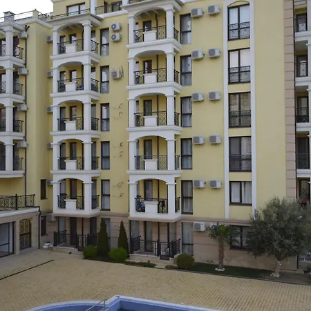 Julie Sea View Апартаменти Светий Влас